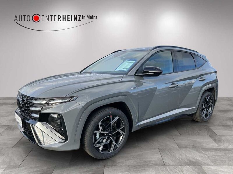 Shadow grey Neu 2025 Hyundai Tucson N Line SUV | 40.890 € (Etwas zu teuer) - Bild 1/4
