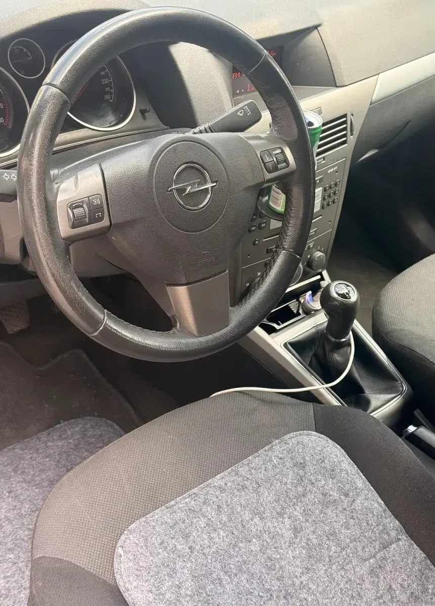 Gebraucht Opel Astra 179 PS (131 kW) 2006 Grau Kombi