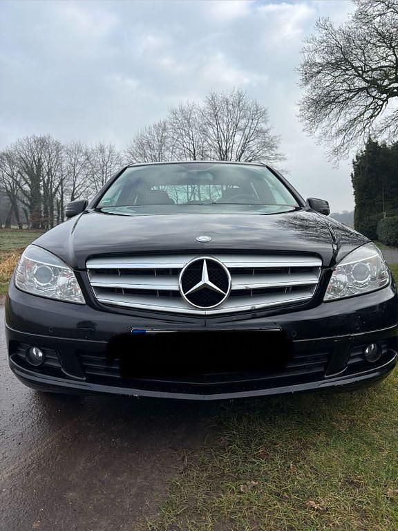 Gebraucht Mercedes C200 136 PS (100 kW) 2008 Schwarz Limousine