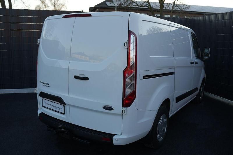Gebraucht Ford Transit Custom 131 PS (96 kW) 2021 Weiß Van / Kleinbus