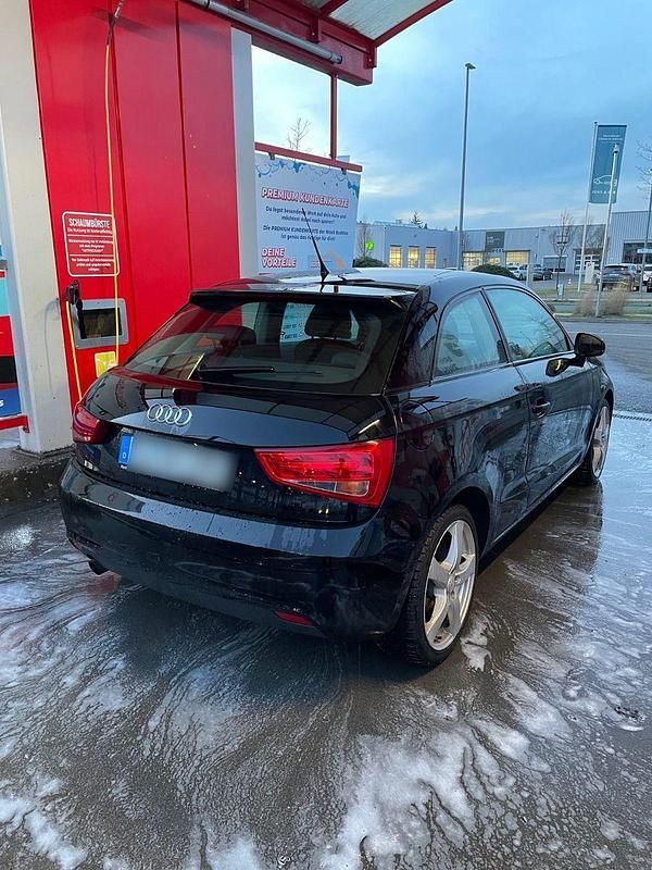 Gebraucht Audi A1 86 PS (63 kW) 2011 Schwarz Kleinwagen