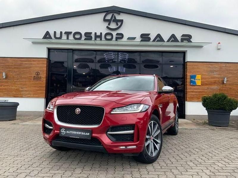 Rot Gebraucht 2016 Jaguar F-Pace R-Sport SUV | 13.900 € - Bild 1/4