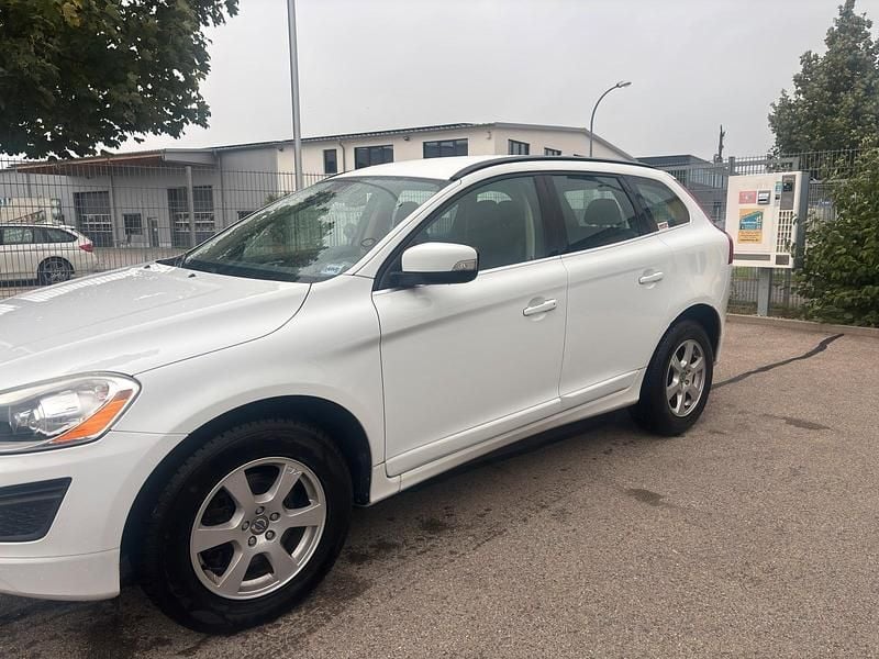Gebraucht Volvo XC60 163 PS (119 kW) 2011 Weiß SUV