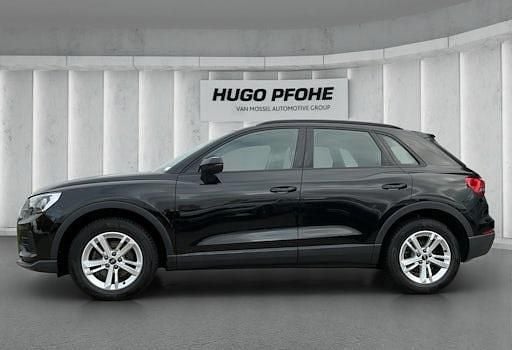 Gebraucht Audi Q3 Basis 150 PS (110 kW) 2022 Mythosschwarz metallic SUV