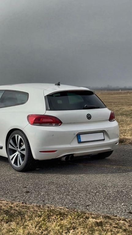 Gebraucht VW Scirocco 160 PS (117 kW) 2010 Weiß Coupé