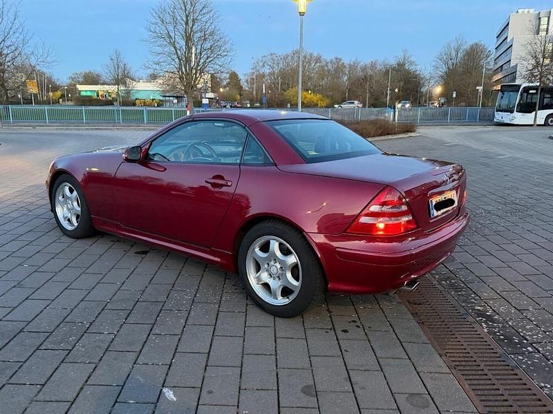 Gebraucht Mercedes SLK200 163 PS (119 kW) 2000 Rot Cabrio