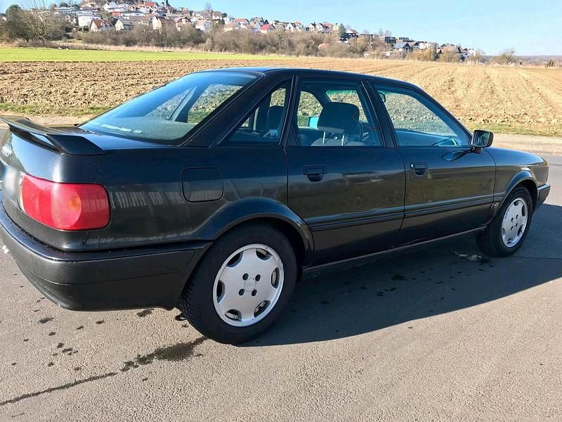Gebraucht Audi 80 90 PS (66 kW) 1991 Schwarz Limousine