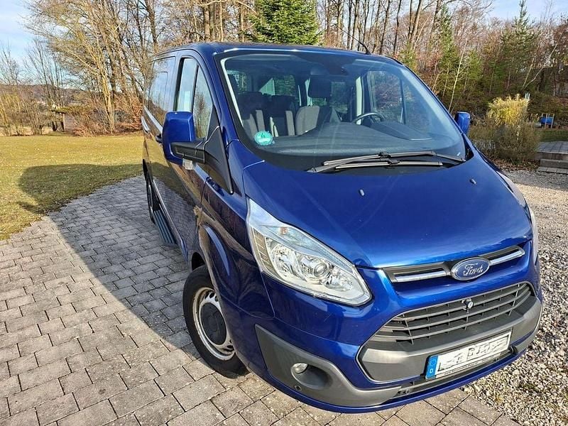 Gebraucht Ford Tourneo 155 PS (114 kW) 2015 Blau Van / Kleinbus