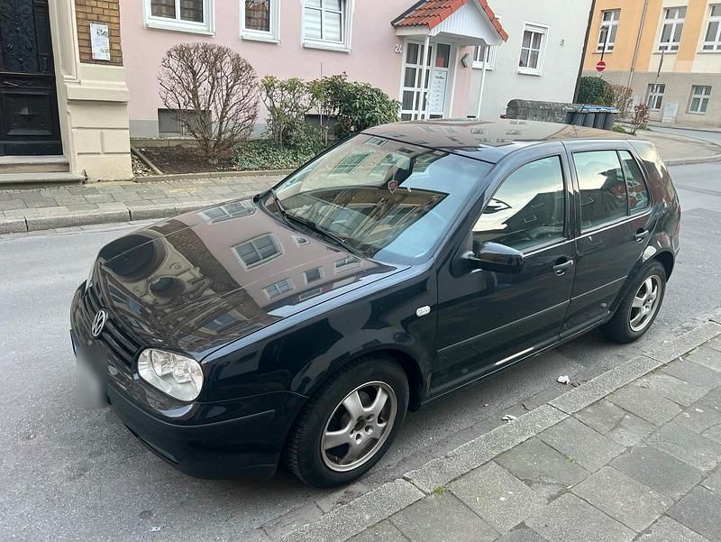 Gebraucht VW Golf IV 75 PS (55 kW) 2003 Schwarz Kleinwagen