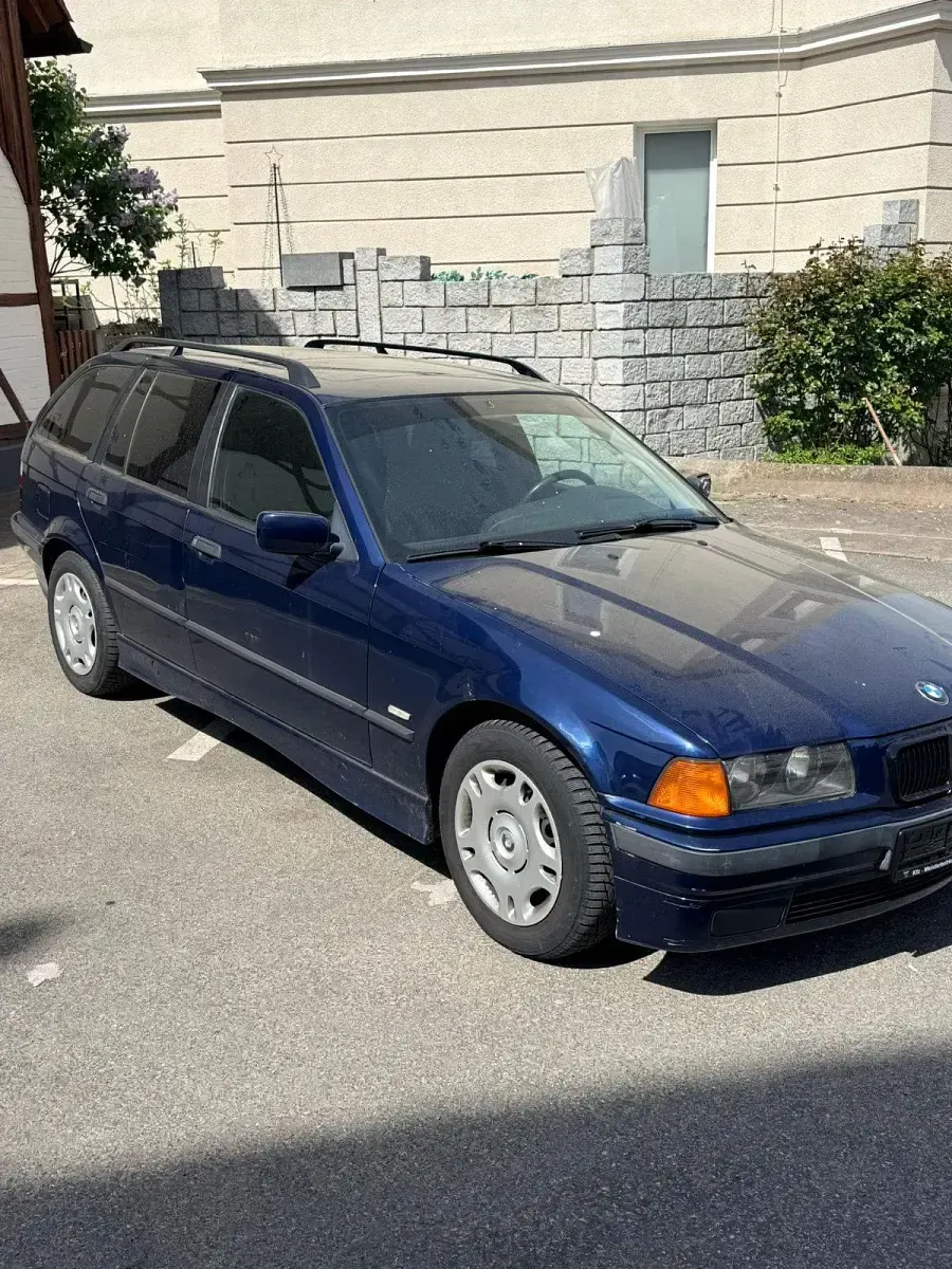 Brugt BMW 316 102 HK (75 kW) 1997 Blå Stationcar