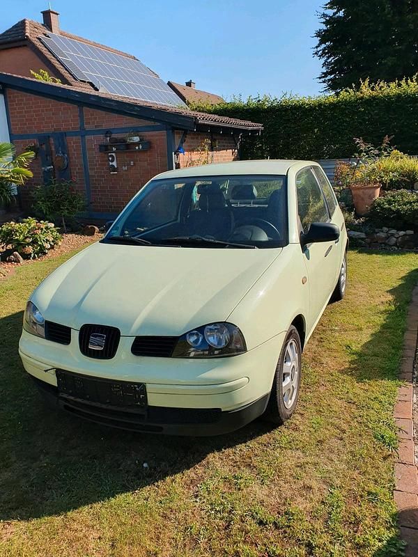 Gelb Gebraucht 2002 Seat Arosa Kleinwagen | 499 € (Guter Preis) - Bild 1/4