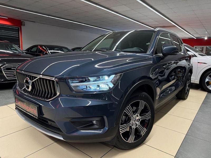 Schwarz Gebraucht 2021 Volvo XC40 Core SUV | 20.599 € (Fairer Preis) - Bild 1/4