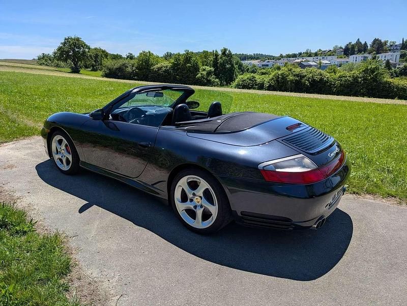 Atlasgrau metallic Gebraucht 2004 Porsche 911 Carrera 4S Cabriolet Cabrio | 51.800 € - Bild 1/4