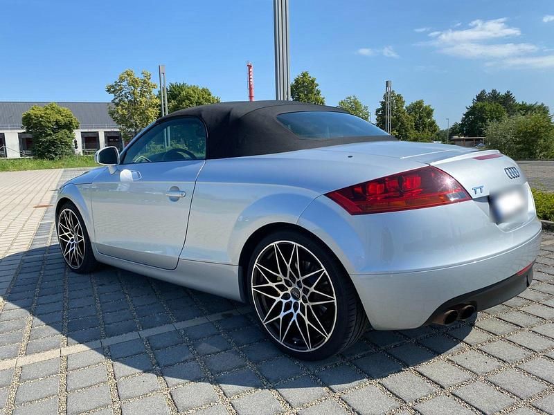Gebraucht Audi TT Roadster 200 PS (147 kW) 2008 Silber Cabrio