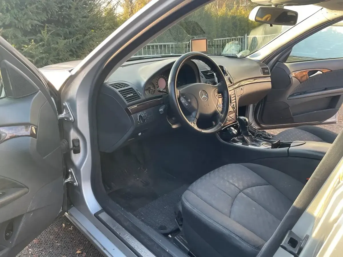 Gebraucht Mercedes 200 2005 Silber Limousine