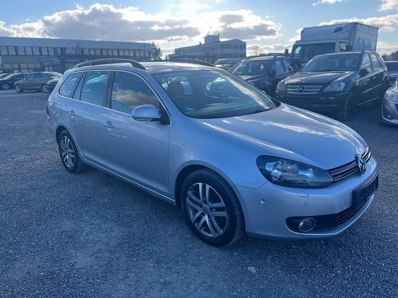 Gebraucht VW Golf VI 122 PS (89 kW) 2012 Silber Kleinwagen