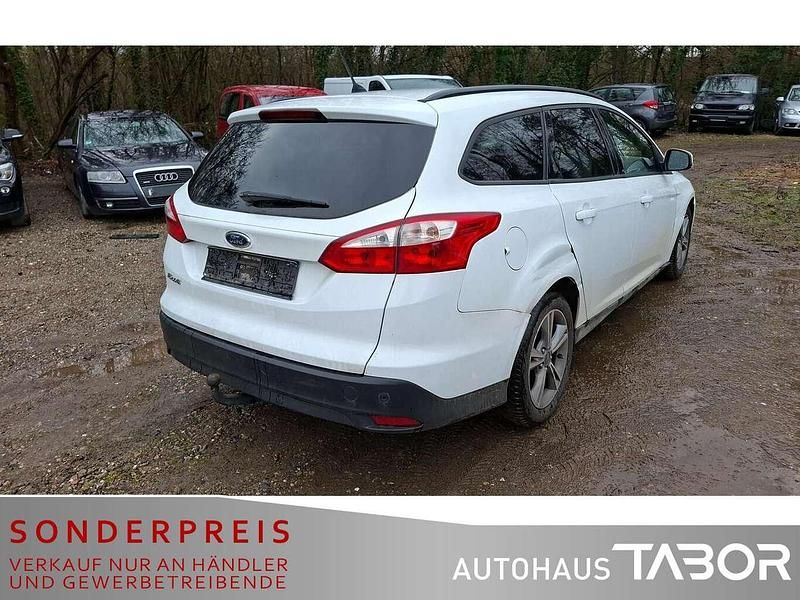 Gebraucht Ford Focus SYNC Edition 116 PS (85 kW) 2014 Frozen white Kombi