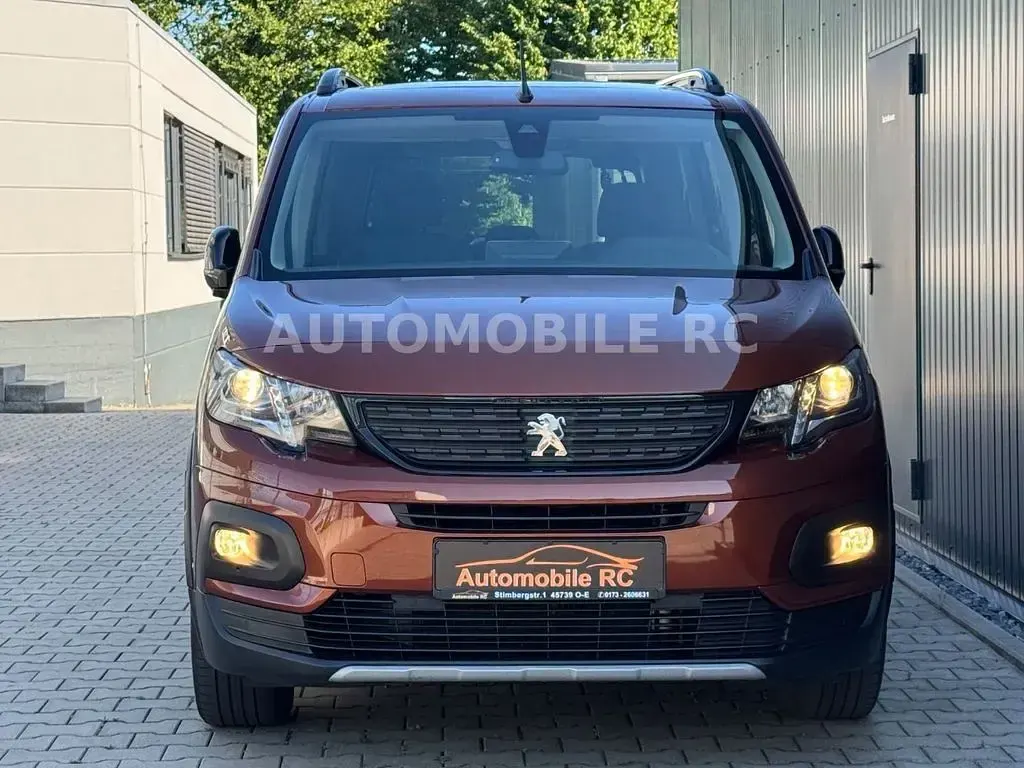 Gebraucht Peugeot Rifter GT-line 131 PS (96 kW) 2021 Braun Van / Kleinbus