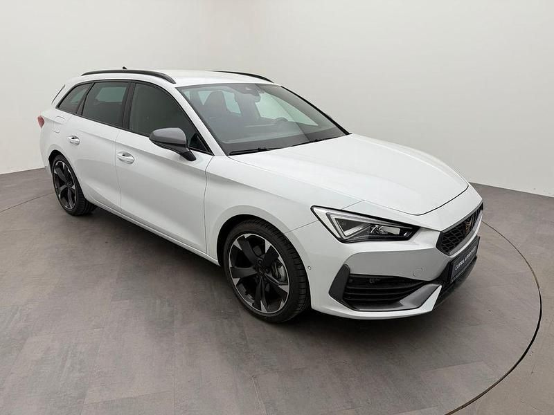 Gebraucht Cupra Leon 204 PS (150 kW) 2023 Nevada weiß metallic Kombi