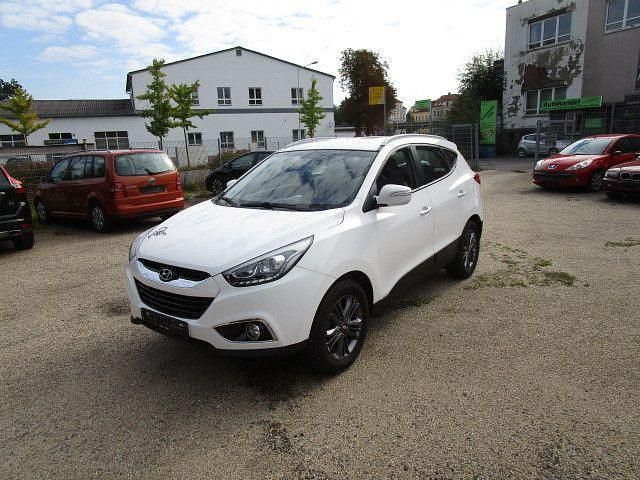 Weiß Gebraucht 2014 Hyundai ix35 Trend SUV | 7.200 € (Guter Preis) - Bild 1/4