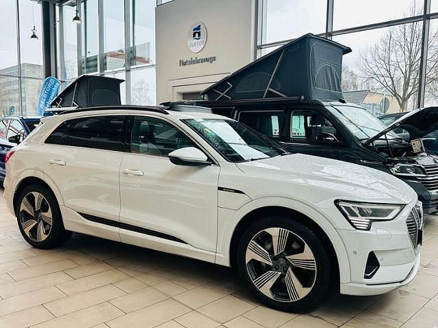 Gebraucht Audi e-tron Advanced 300 kW (408 PS) 2020 Gletscherweiß metallic SUV