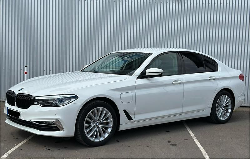 Second-hand BMW 530e Efficient Dynamics 298 CP (219 kW) 2019 Alb Berlinǎ
