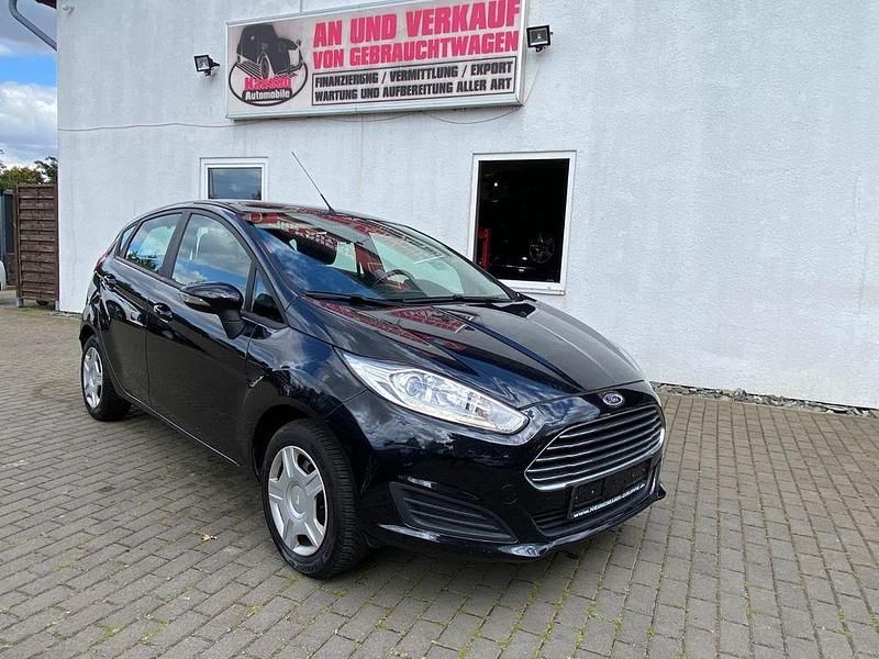 Schwarz Gebraucht 2015 Ford Fiesta Trend Kleinwagen | 4.900 € (Fairer Preis) - Bild 1/4