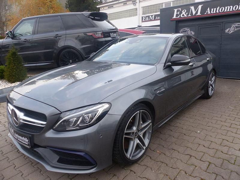 Grau Gebraucht 2017 Mercedes C63 AMG AMG Limousine | 43.980 € (Teuer) - Bild 1/4