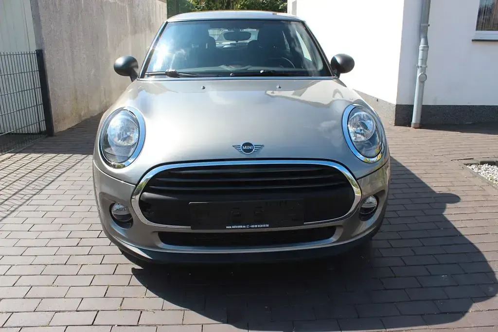 Occasion Mini ONE 102 PK (75 kW) 2018 Zilver Hatchback