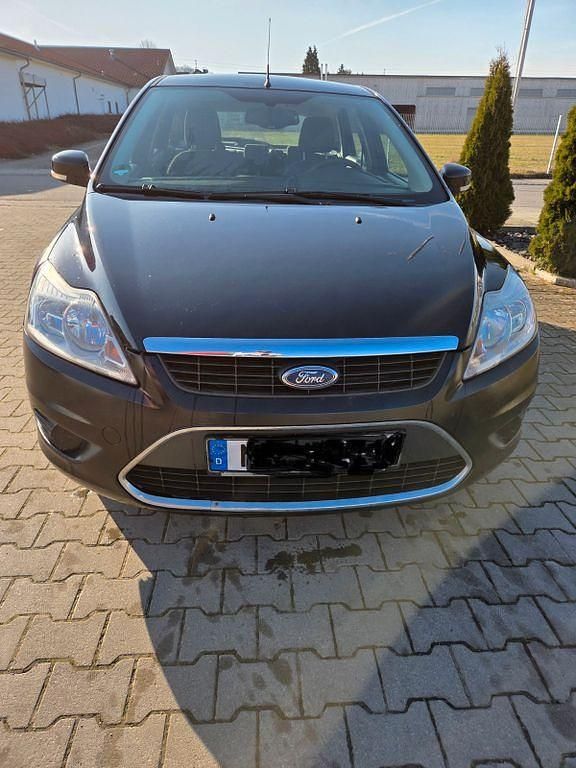 Gebraucht Ford Focus Ambiente 101 PS (74 kW) 2008 Schwarz Limousine