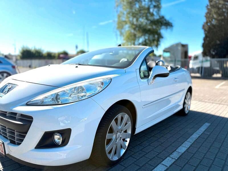 Weiß Gebraucht 2013 Peugeot 207 CC Cabrio | 6.699 € (Fairer Preis) - Bild 1/4