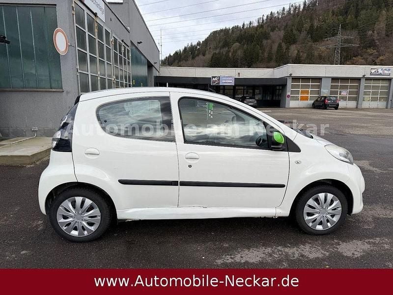 Gebraucht Citroën C1 Style 68 PS (50 kW) 2011 Weiß Kleinwagen
