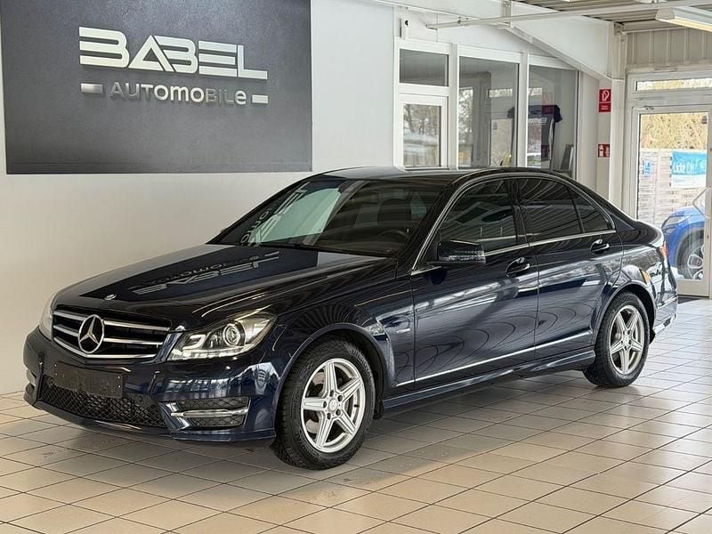 Blau Gebraucht 2014 Mercedes C220 Edition Limousine | 16.900 € (Superpreis) - Bild 1/4
