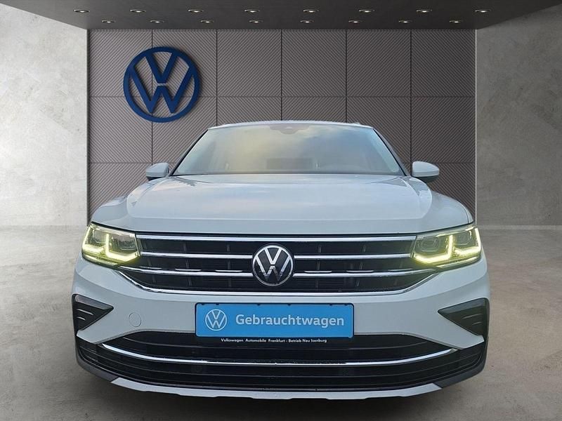 Gebraucht VW Tiguan Elegance 150 PS (110 kW) 2023 Pure white/pure white SUV
