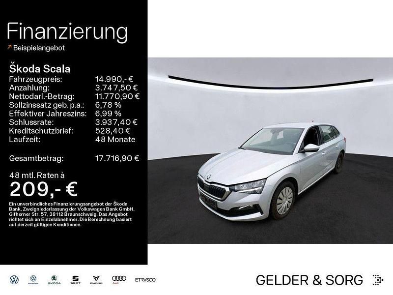 Brilliantsilber metallic Gebraucht 2022 Skoda Scala Cool Plus Kleinwagen | 14.990 € (Fairer Preis) - Bild 1/1