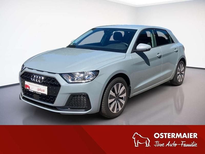 Pfeilgrau perleffekt Gebraucht 2024 Audi A1 Sportback Advanced Plus Kleinwagen | 22.580 € (Guter Preis) - Bild 1/4