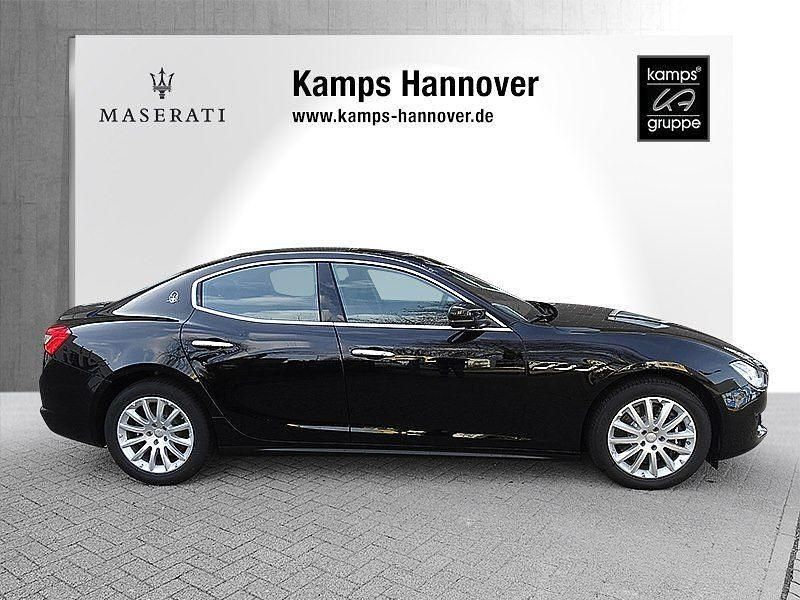 Gebraucht Maserati Ghibli 430 PS (316 kW) 2018 Schwarz Limousine