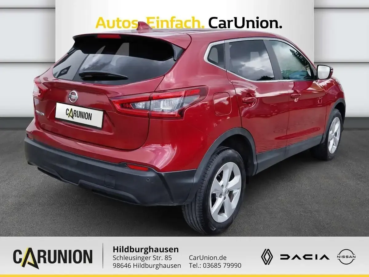 Gebraucht Nissan Qashqai Tekna 116 PS (85 kW) 2018 Rot SUV