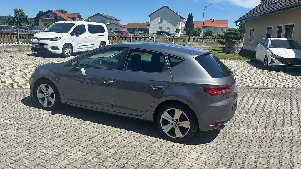 Gebraucht Seat Leon FR 150 PS (110 kW) 2016 "pirineos" grau Limousine