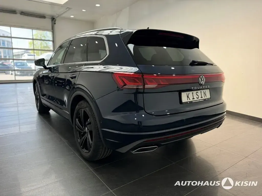 Gebraucht VW Touareg Elegance 286 PS (210 kW) 2025 Blau SUV