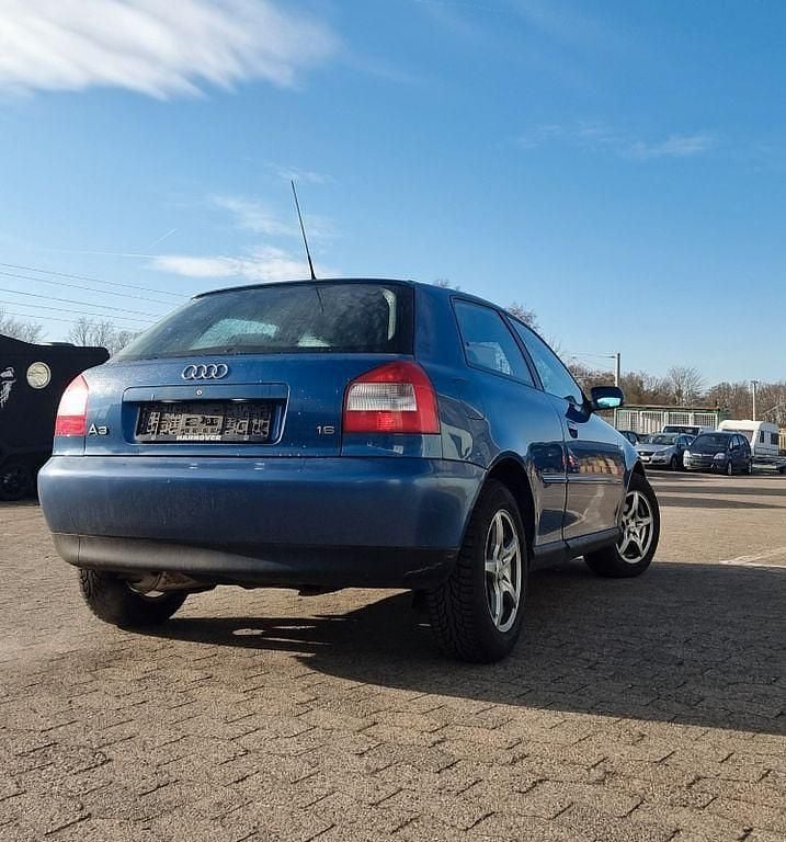 Gebraucht Audi A3 Attraction 102 PS (75 kW) 2002 Blau Kleinwagen