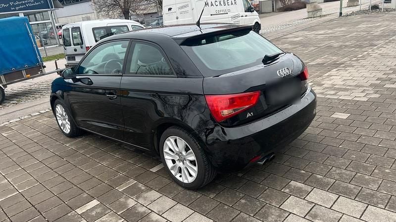Gebraucht Audi A1 122 PS (89 kW) 2011 Schwarz Kleinwagen