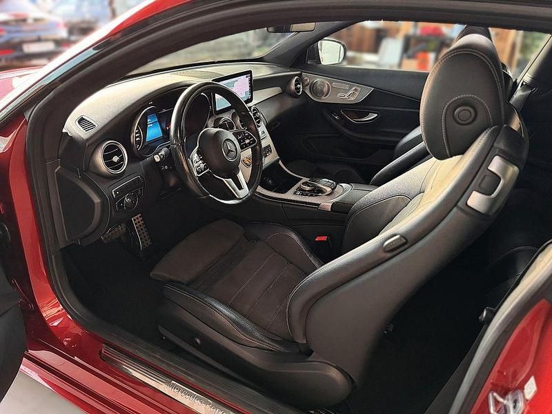 Gebraucht Mercedes C220 AMG 194 PS (142 kW) 2019 Rot Coupé