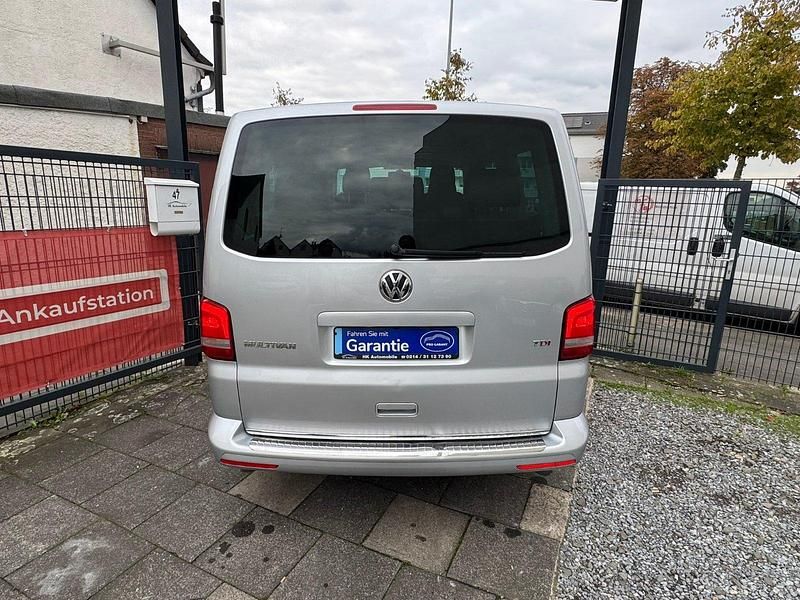 Gebraucht VW Multivan Highline 179 PS (131 kW) 2014 Silber Van / Kleinbus