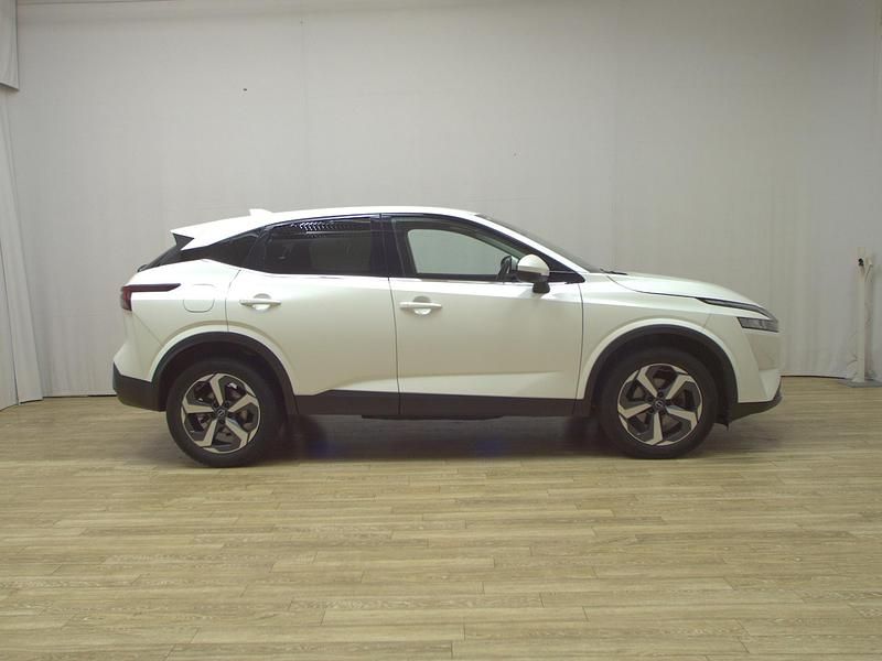 Weiss Gebraucht 2024 Nissan Qashqai N-Connecta SUV | 21.780 € - Bild 1/4