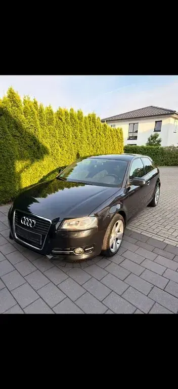 Gebraucht Audi A3 105 PS (77 kW) 2011 Schwarz Kleinwagen