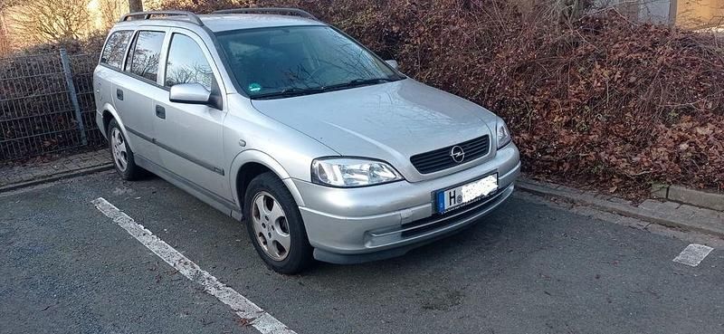 Grau Gebraucht 1999 Opel Astra Classic Edition Kombi | 1.300 € - Bild 1/4