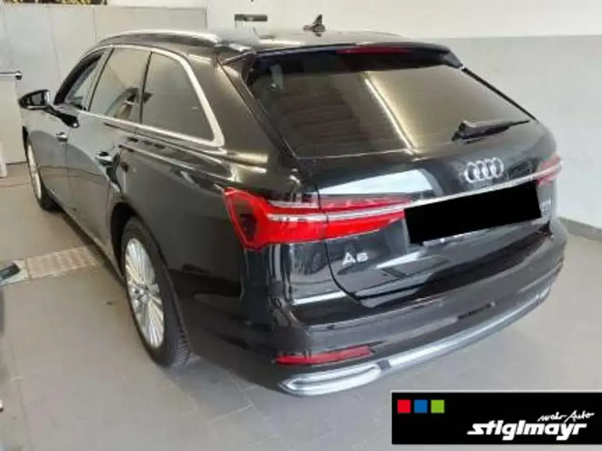 Gebraucht Audi A6 Design 265 PS (194 kW) 2022 Mythosschwarz metallic Kombi