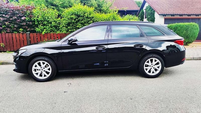 Schwarz Gebraucht 2024 Seat Leon Style Kombi | 22.950 € (Fairer Preis) - Bild 1/4