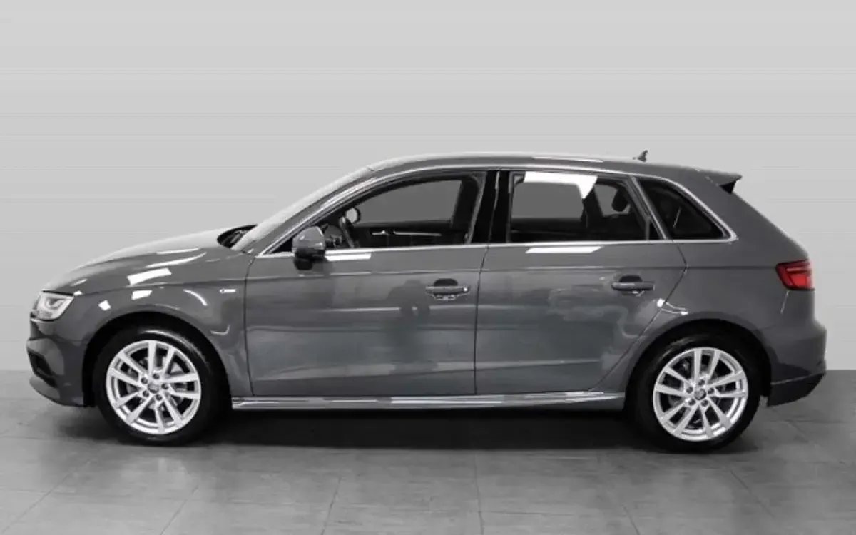 Gebraucht Audi A3 116 PS (85 kW) 2017 Grau Kombi